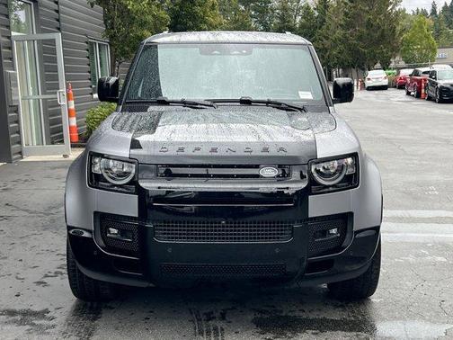 2024 Land Rover Defender P400 X