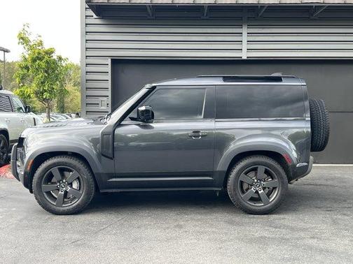 2022 Land Rover Defender 90 X-Dynamic S