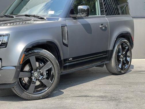 2024 Land Rover Defender P525 Carpathian Edition