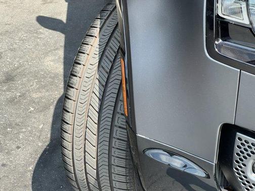 2024 Land Rover Defender P525 Carpathian Edition