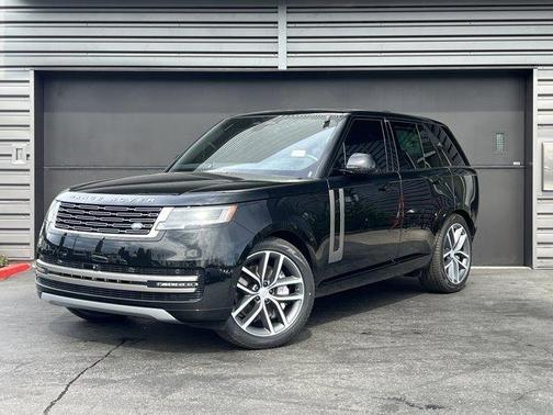 2025 Land Rover Range Rover P530 SE