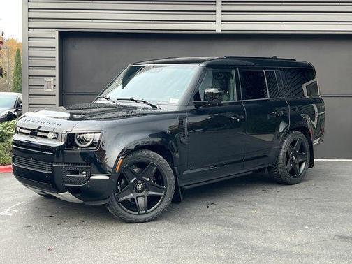 2025 Land Rover Defender P500 V8