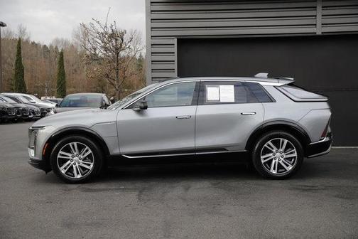 2024 Cadillac LYRIQ Tech