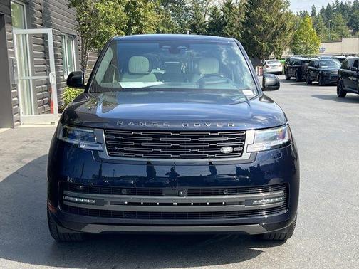 2025 Land Rover Range Rover P400 SE 7 Seat