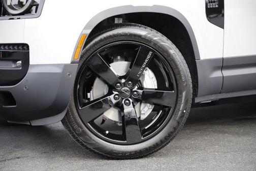 2026 Land Rover Defender P300 S