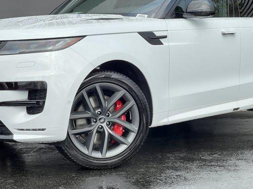 2025 Land Rover Range Rover Sport P530 Dynamic SE
