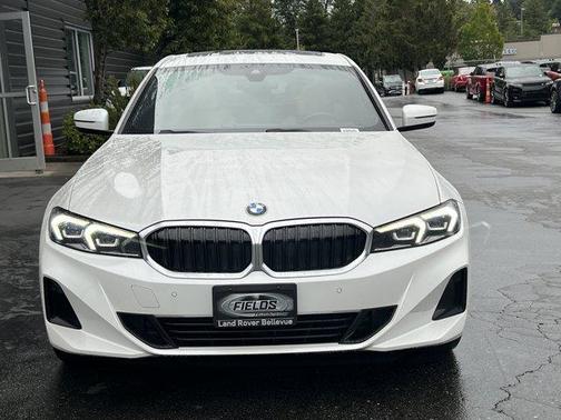 2023 BMW 330 i xDrive