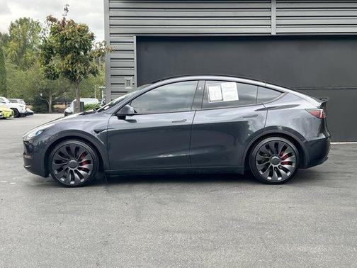 2024 Tesla Model Y Performance