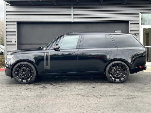 2025 Land Rover Range Rover P530 SE 7 Seat