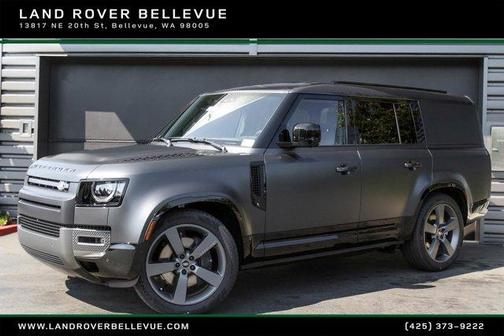 2024 Land Rover Defender P400 Outbound