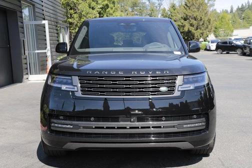 Santorini Black 2026 Land Rover Range Rover P530 SE 7 Seat