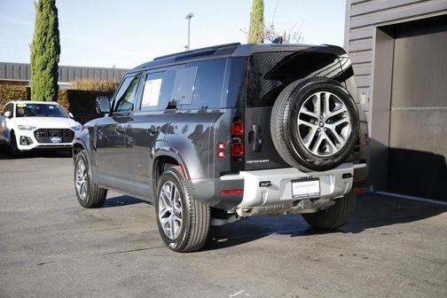 2025 Land Rover Defender P300