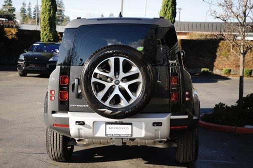 2025 Land Rover Defender P300