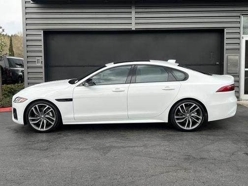 2024 Jaguar XF R-Dynamic SE