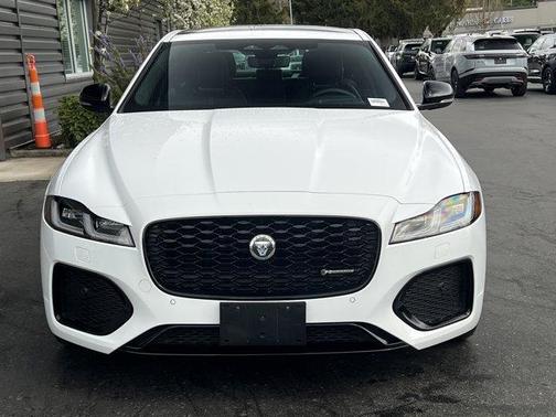 2024 Jaguar XF R-Dynamic SE
