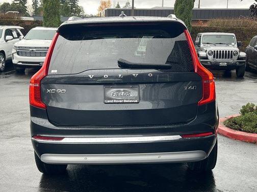 2022 Volvo XC90 T6 Inscription 7 Passenger