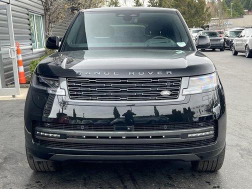 2025 Land Rover Range Rover P530 SE