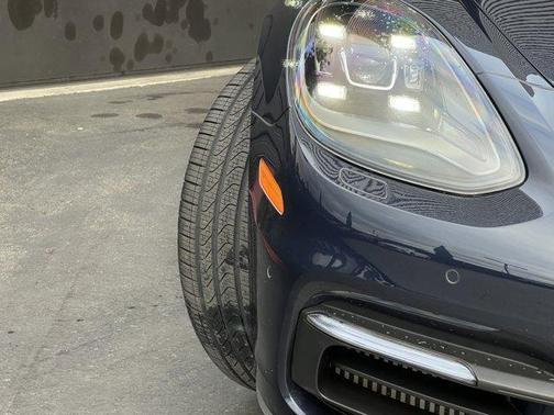 2019 Porsche Panamera 4