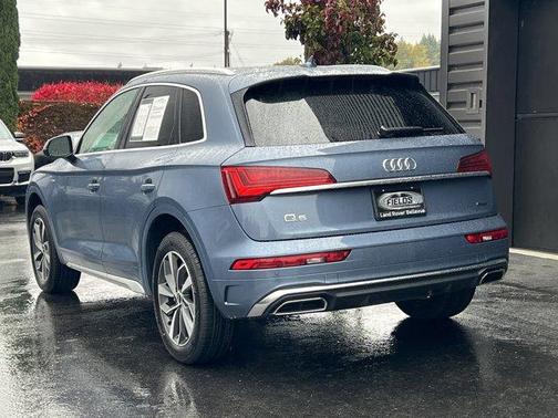 2022 Audi Q5 45 S line Premium Plus
