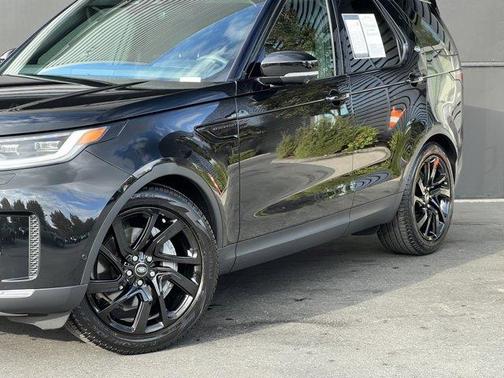 2025 Land Rover Discovery P300 S