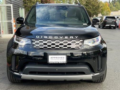 2025 Land Rover Discovery P300 S