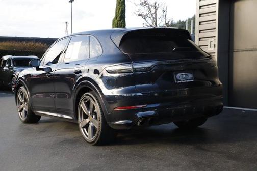 2021 Porsche Cayenne GTS