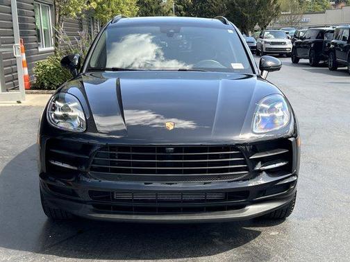 2021 Porsche Macan Base