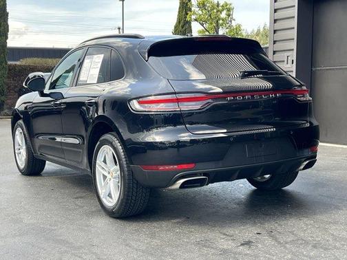 2021 Porsche Macan Base