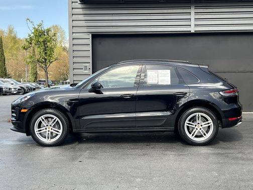 2021 Porsche Macan Base