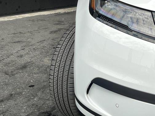 2025 Land Rover Range Rover Velar P250 S