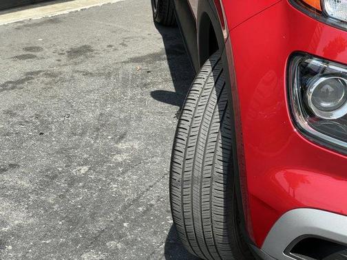 2023 Hyundai VENUE SE