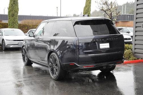 2026 Land Rover Range Rover P530 Autobiography