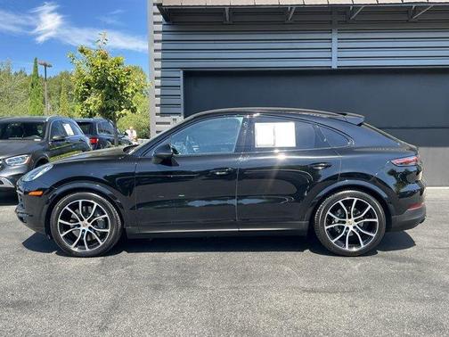 2022 Porsche Cayenne S Coupe AWD