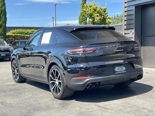 2022 Porsche Cayenne S Coupe AWD