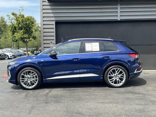 2025 Audi Q4 e-tron 55 quattro Premium