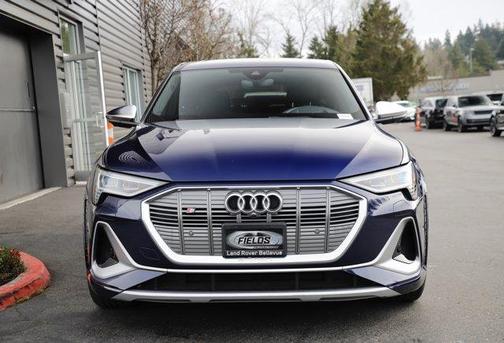 2022 Audi e-tron S Prestige