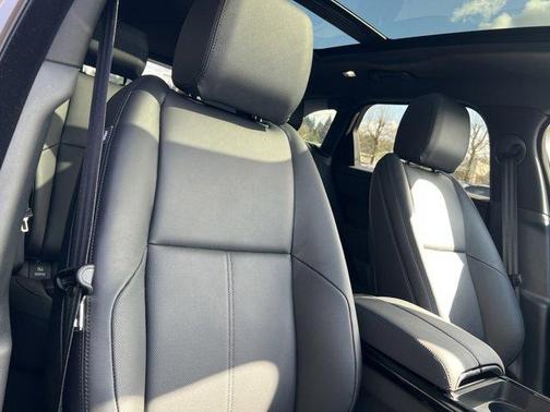 2025 Land Rover Range Rover Velar P250 Dynamic SE