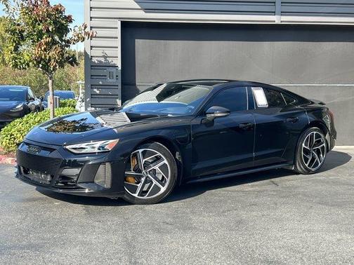 2024 Audi RS e-tron GT Base