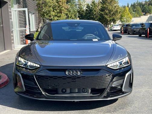 2022 Audi e-tron GT Premium Plus