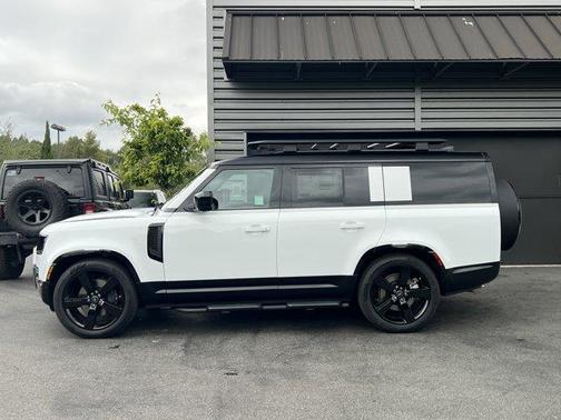 2025 Land Rover Defender P400 X-Dynamic SE