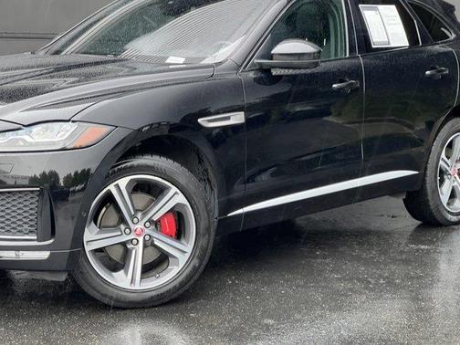 2017 Jaguar F-PACE S