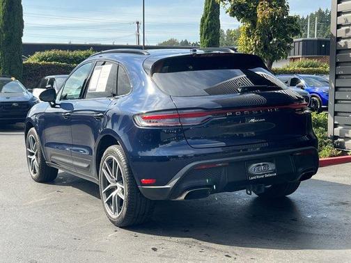 2022 Porsche Macan Base