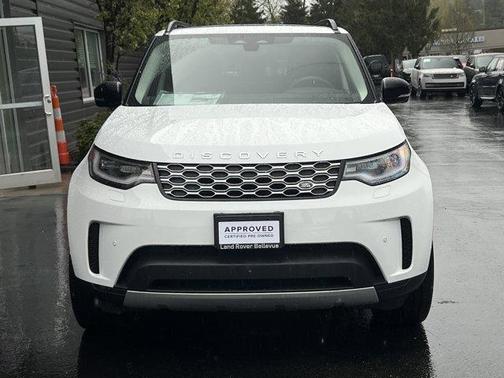 2024 Land Rover Discovery P300 S