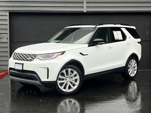 2024 Land Rover Discovery P300 S