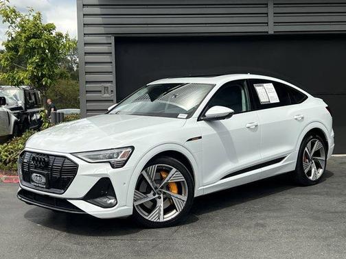 2022 Audi e-tron S line Premium