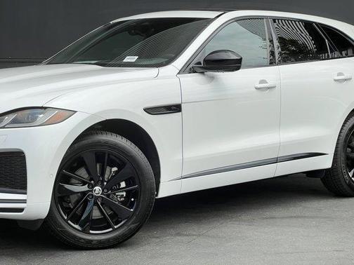2025 Jaguar F-PACE P250 R-Dynamic S