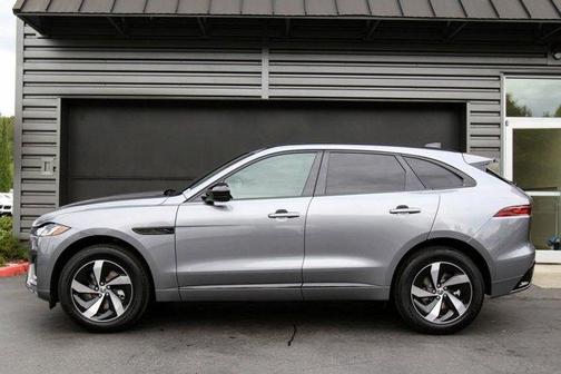 2025 Jaguar F-PACE P250 R-Dynamic S