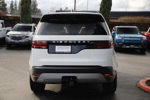 2025 Land Rover Discovery P300 S