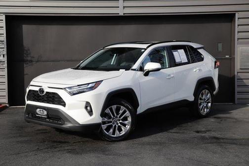 2022 Toyota RAV4 XLE Premium