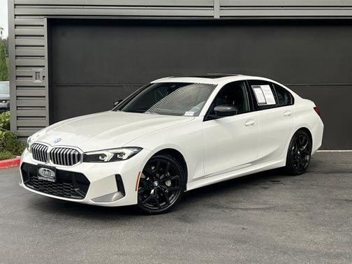 2025 BMW 330 i xDrive